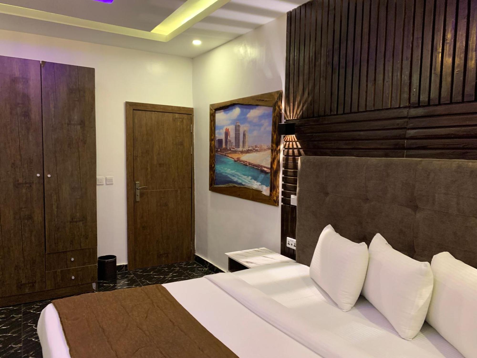Hotel Presken Kuramo Waters 3*